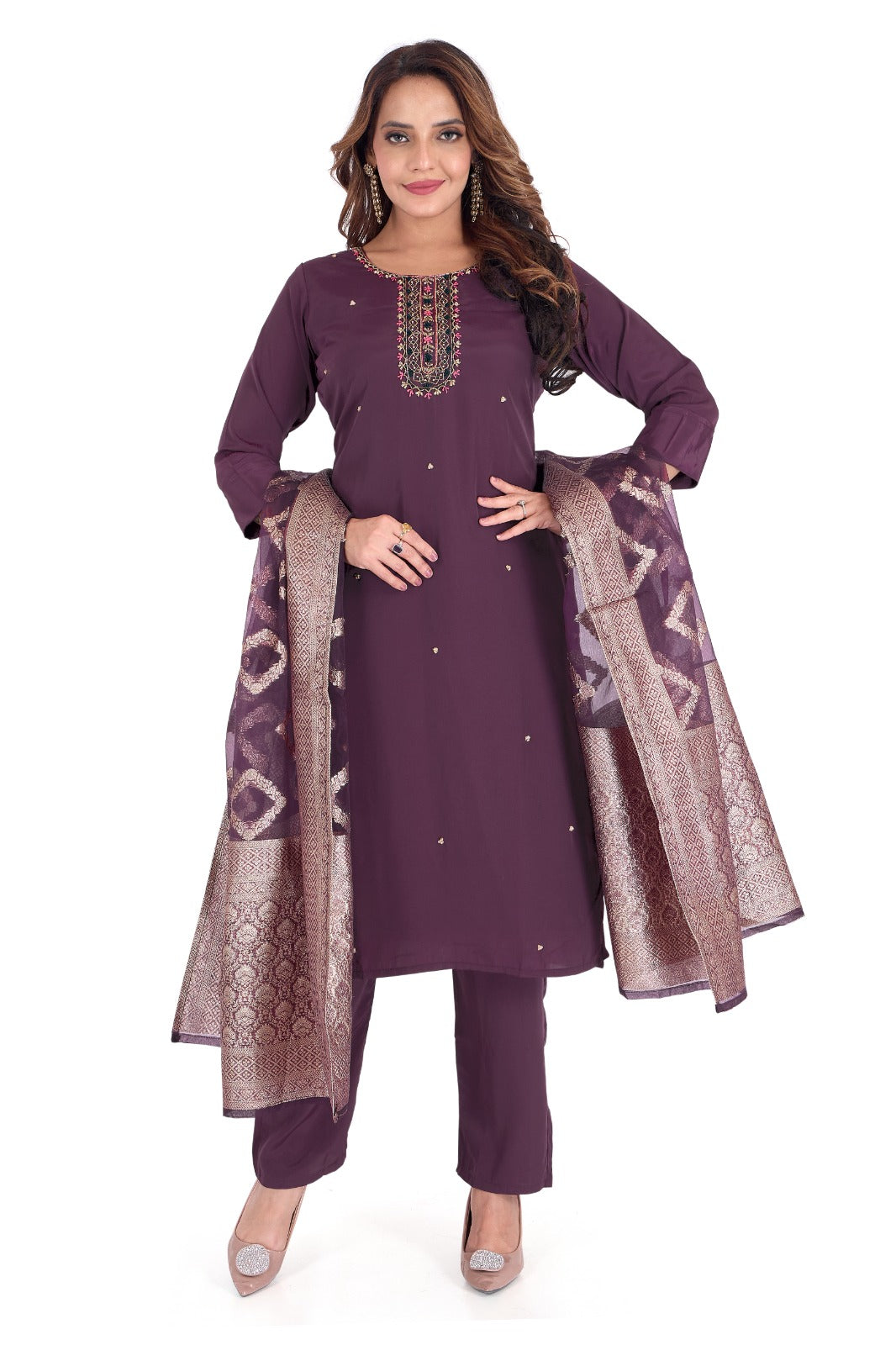 π Elegance Draped in Royal Plum β Be the Moment! π