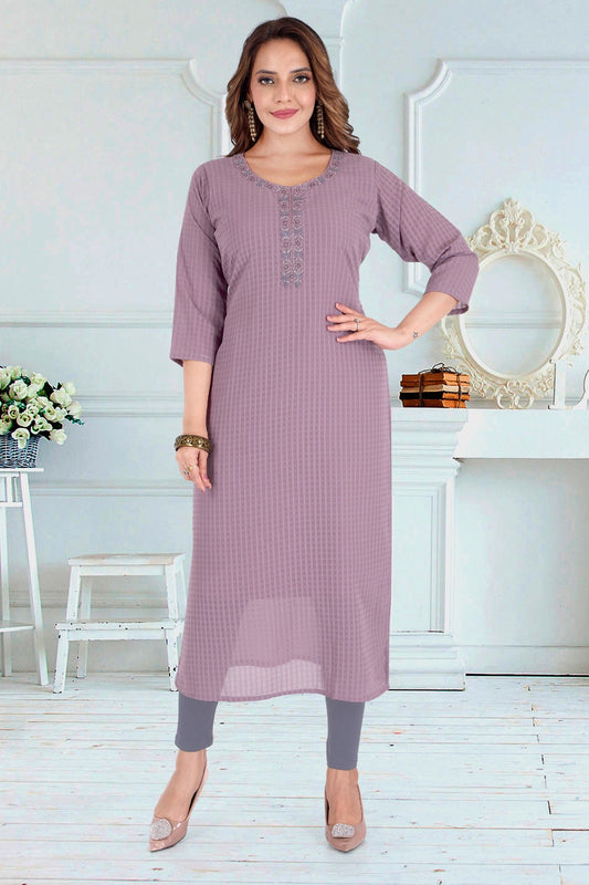 Elegant Mauve Straight-Cut Kurti – A Classy Wardrobe Essential