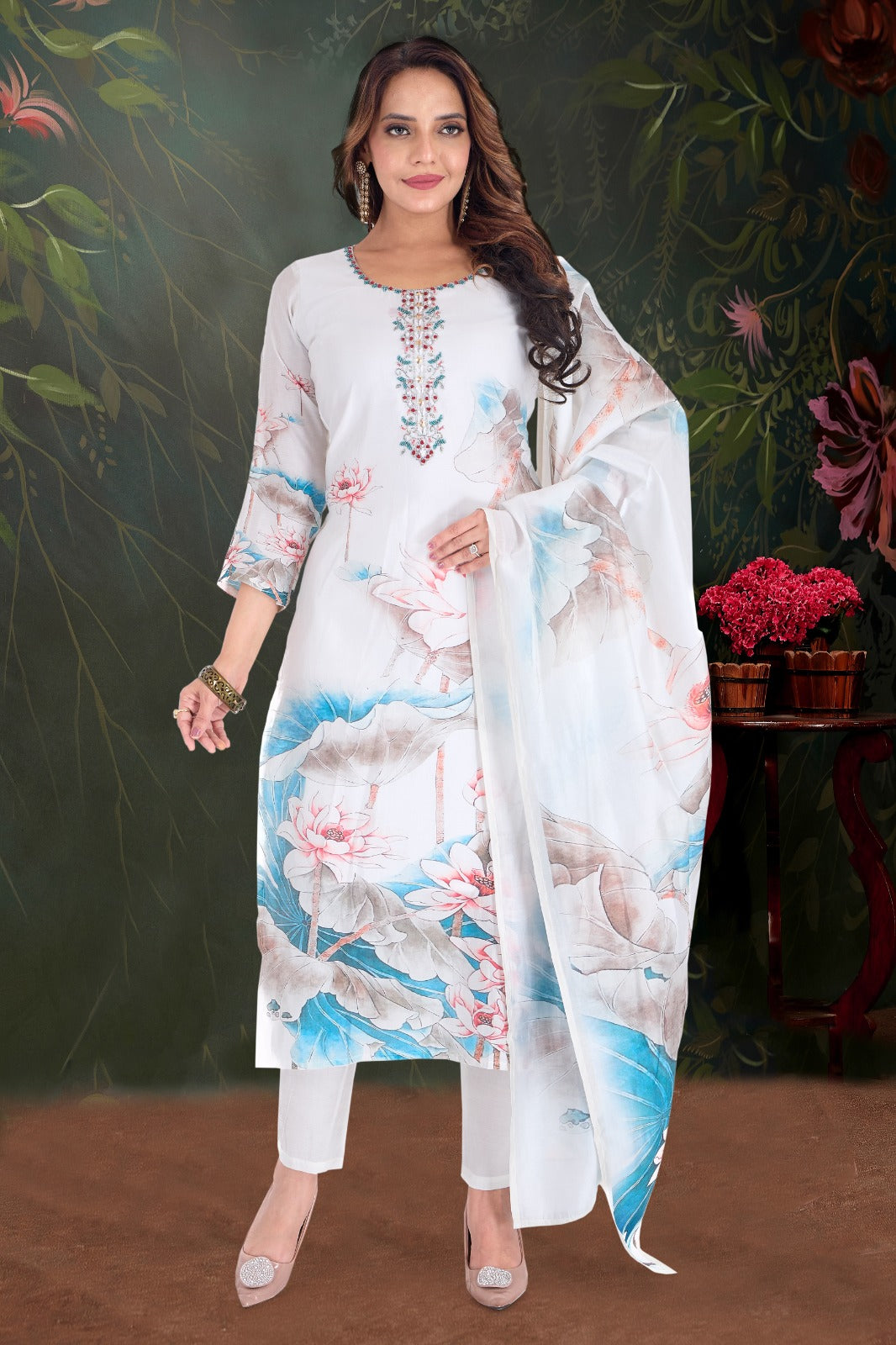 🌸 Step Into Subtle Luxury – Timeless Beauty in Every Thread 🌸