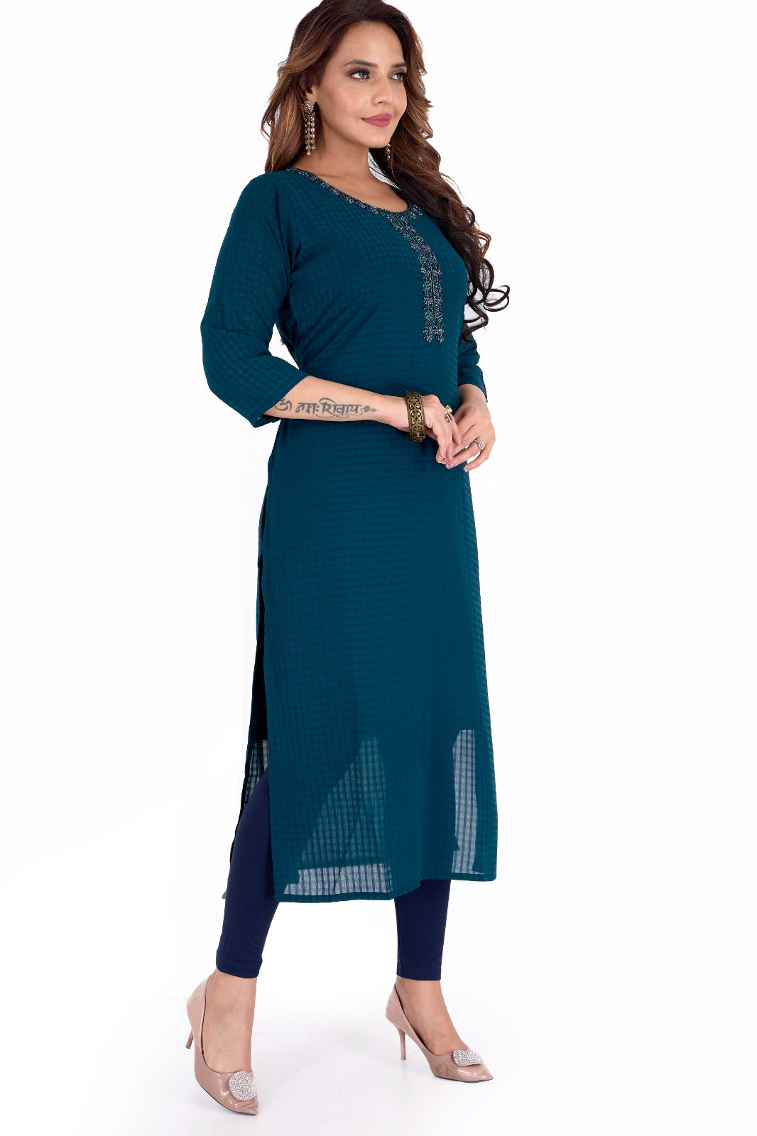 ✨ Elegant Dobi Silk Embroidered Kurti ✨
