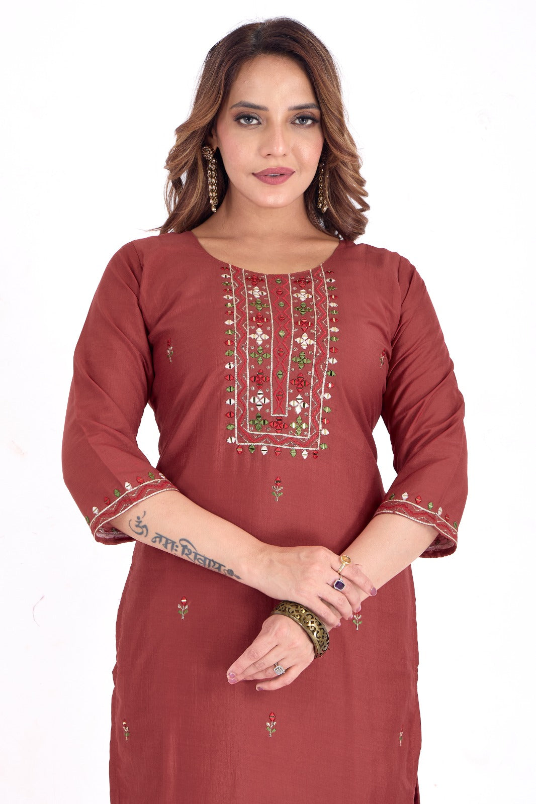 ❤️ Grace in Every Thread – Own the Radiance of Chinon Silk ❤️